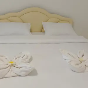 Batikseafood Airport & Homestay Ban Bo Sai Klang